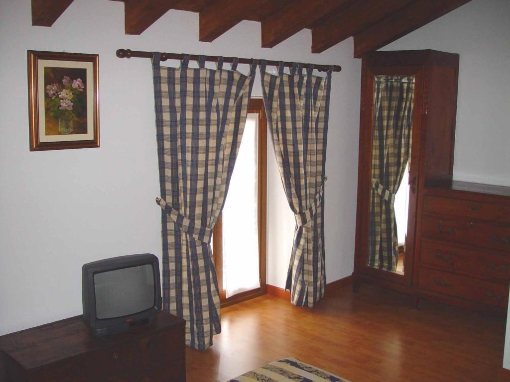 Hotel Centrale Беладжо Стая снимка